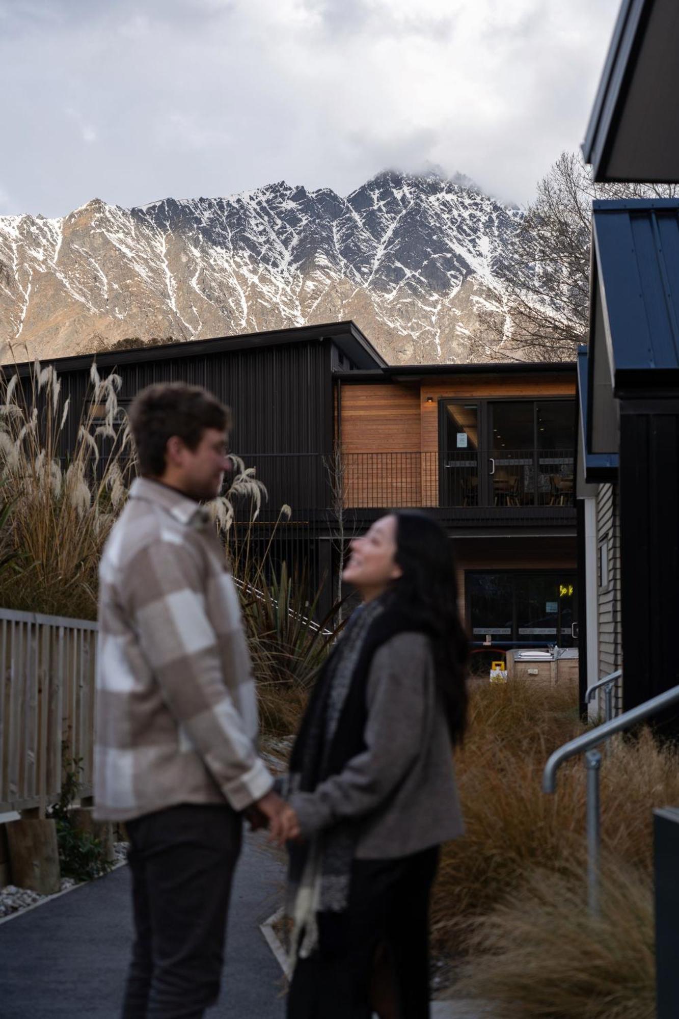 Driftaway Queenstown Exteriör bild